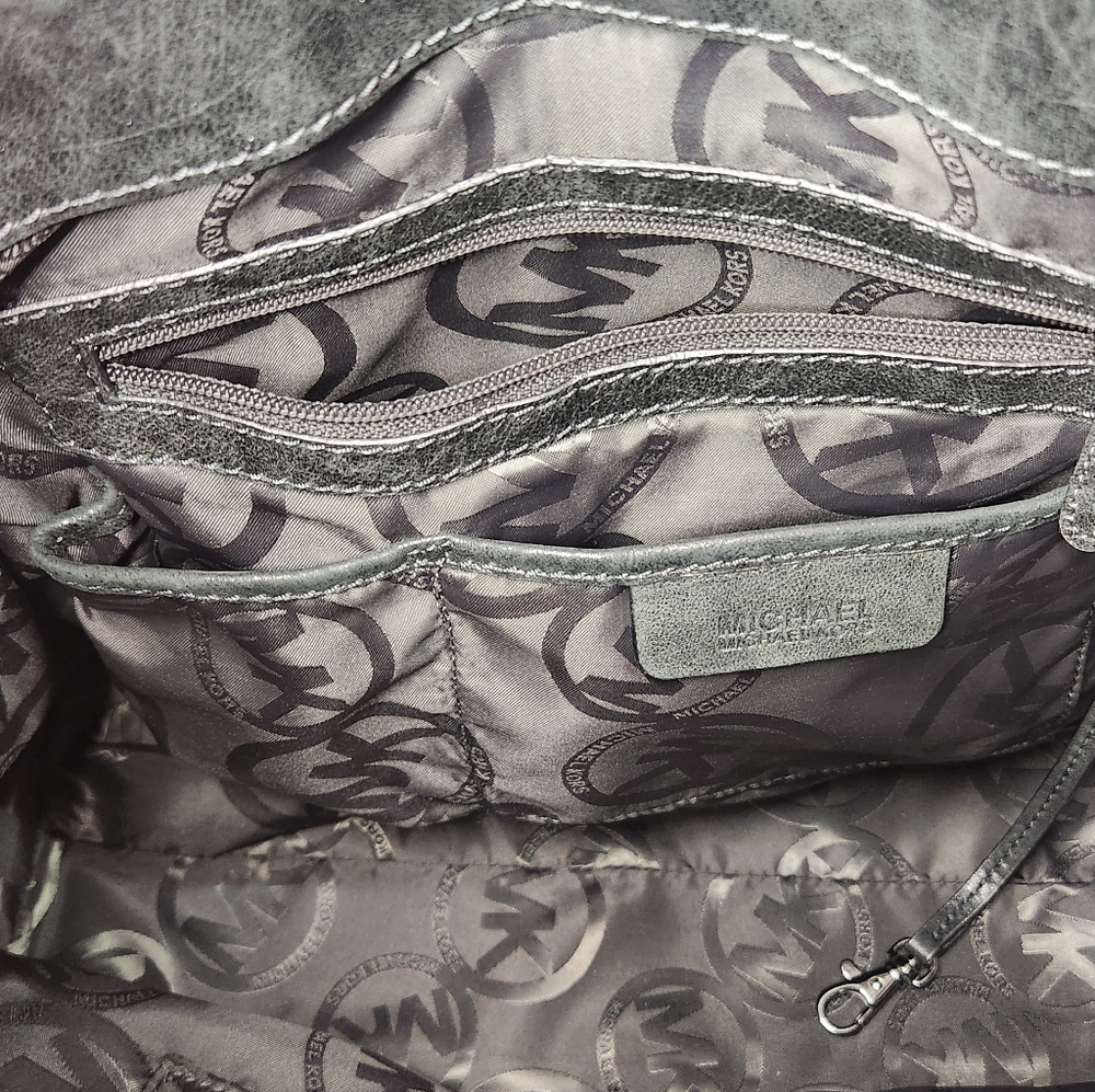 MICHAEL KORS Hamilton Quilted Metallic Gray Tote/Shoulder Bag - Picture 12 of 17